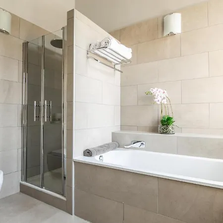 Apartment Chateau Terre Blanche